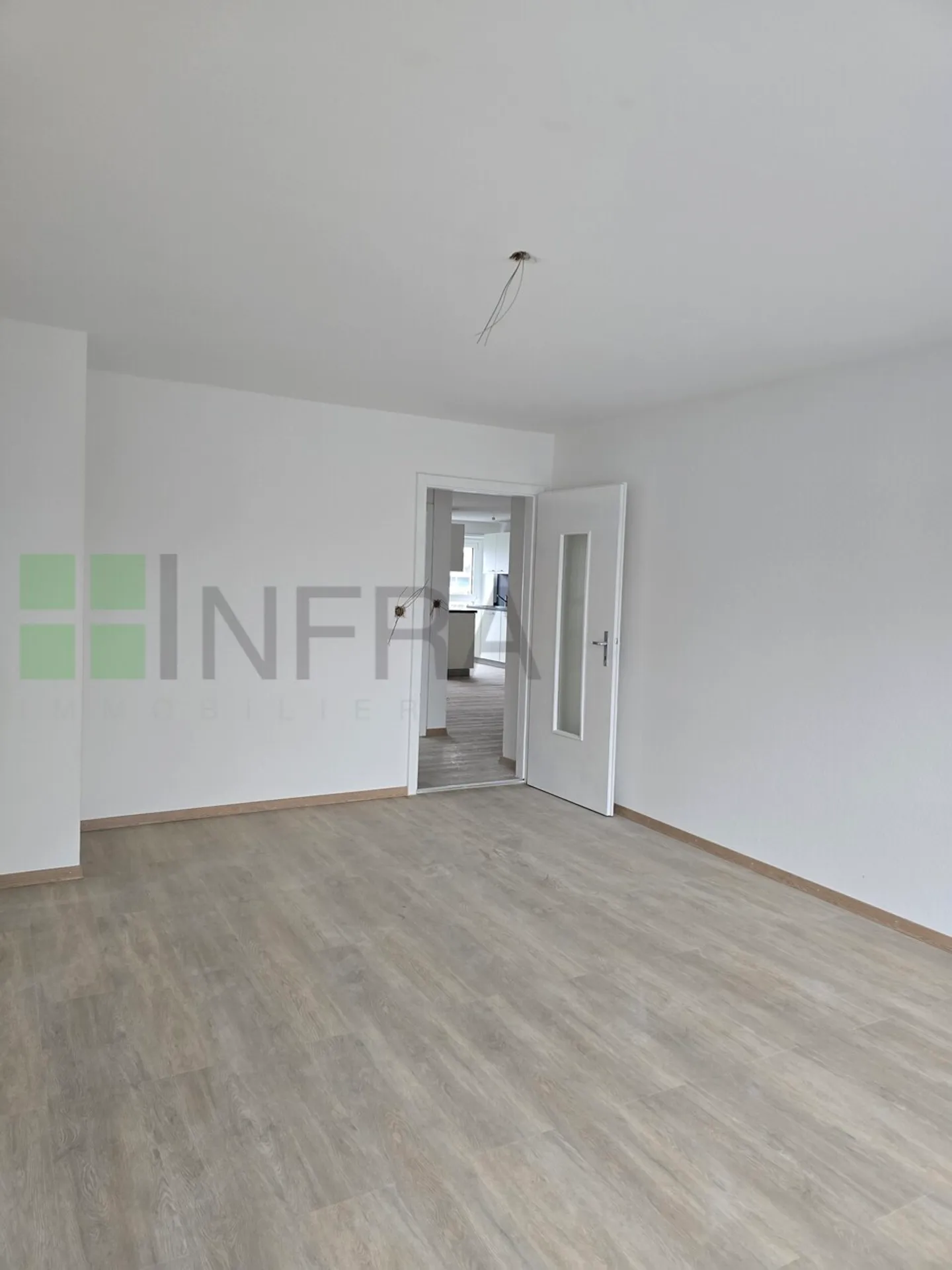 Apartment under renovation, available for rent from 1.02.2026 - Photo 4 of 5