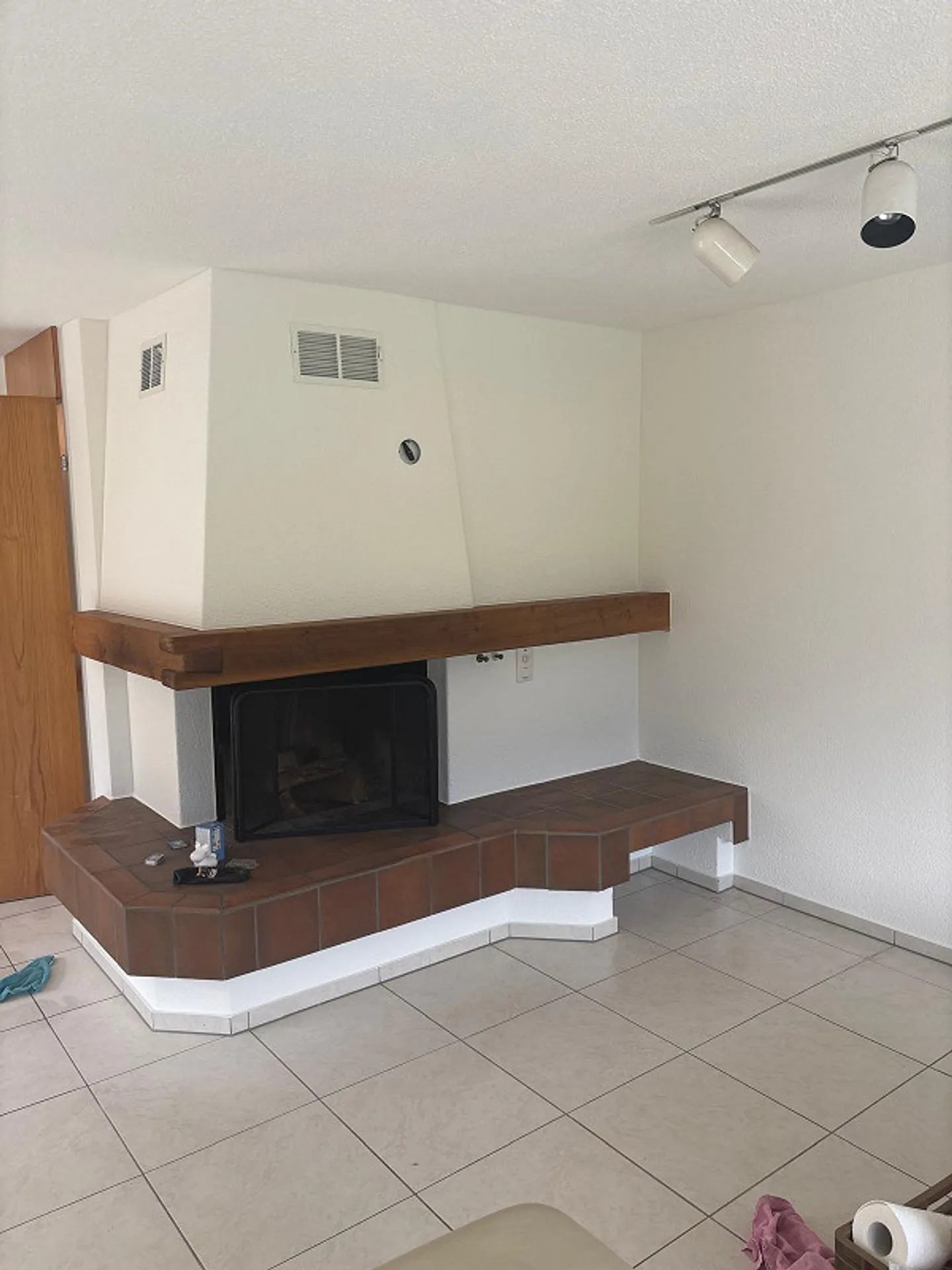 Freshly renovated 3.5 room apartment (half house) with lake view - Photo 7 of 12