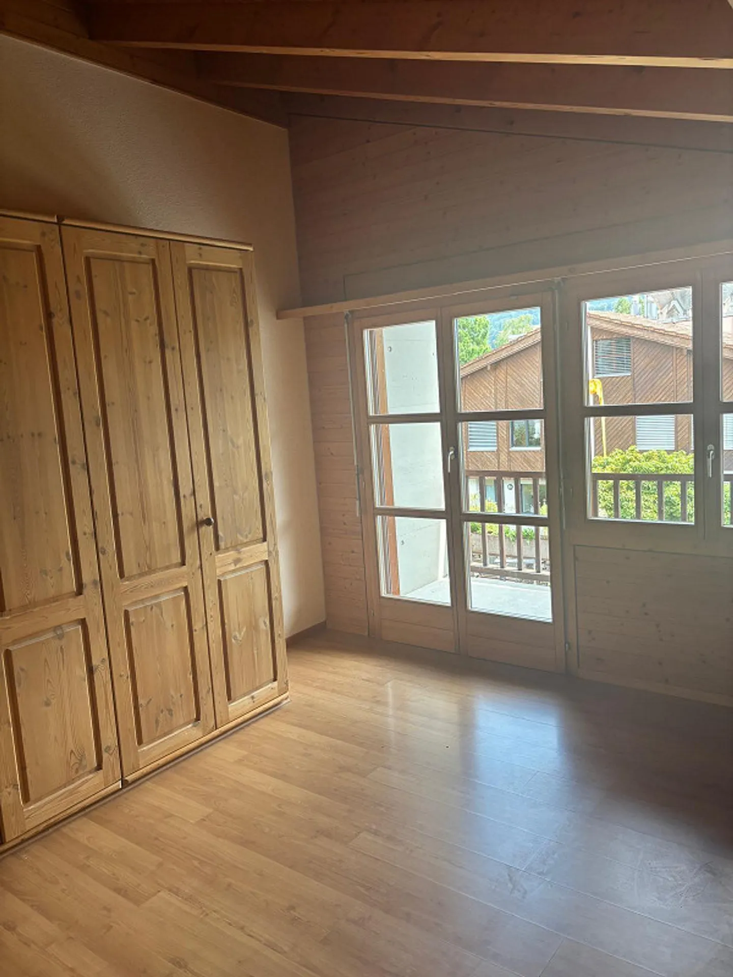 Freshly renovated 3.5 room apartment (half house) with lake view - Photo 11 of 12