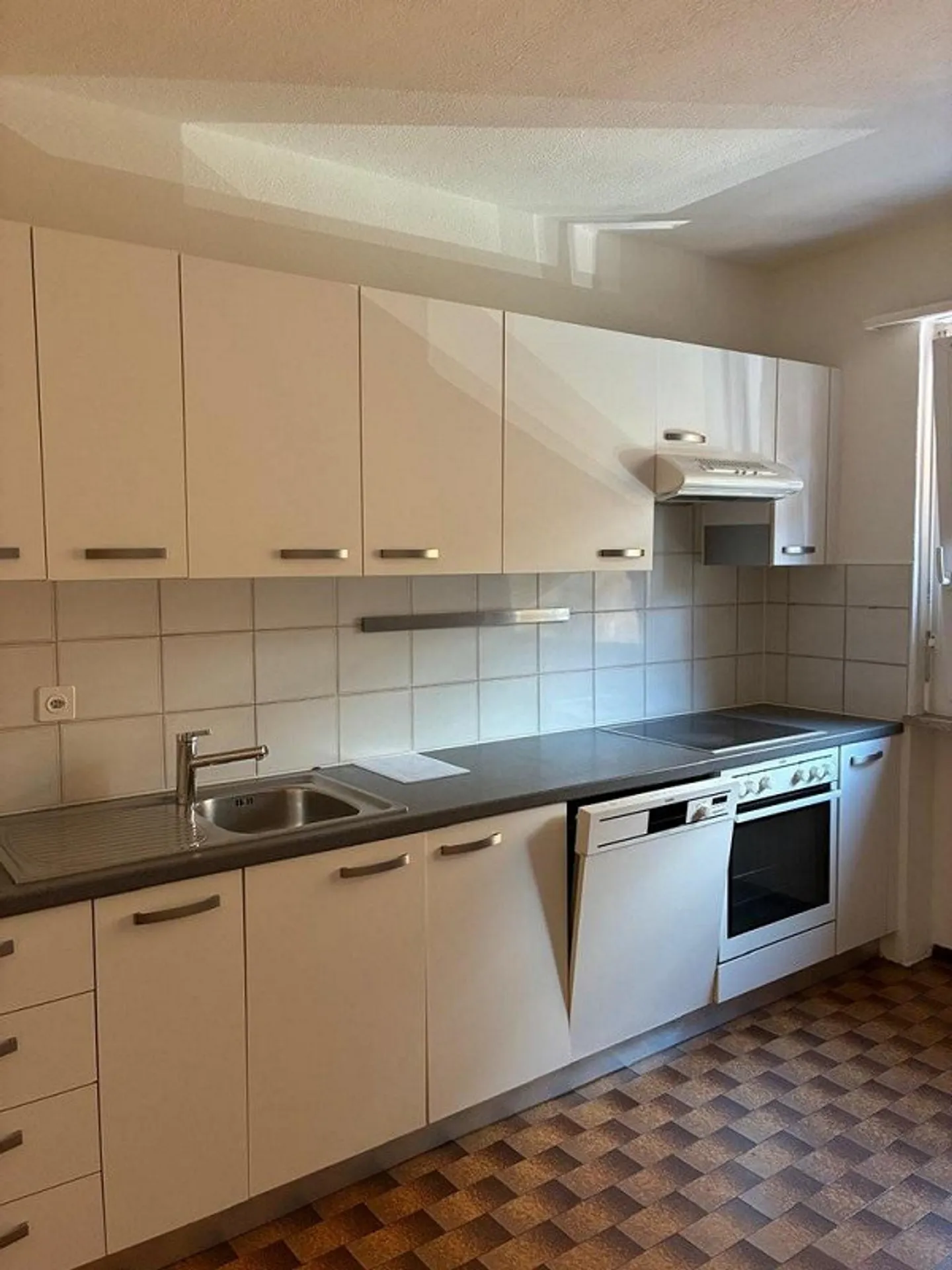 Geräumige 4.5-Zimmer Wohnung - Foto 4 von 6