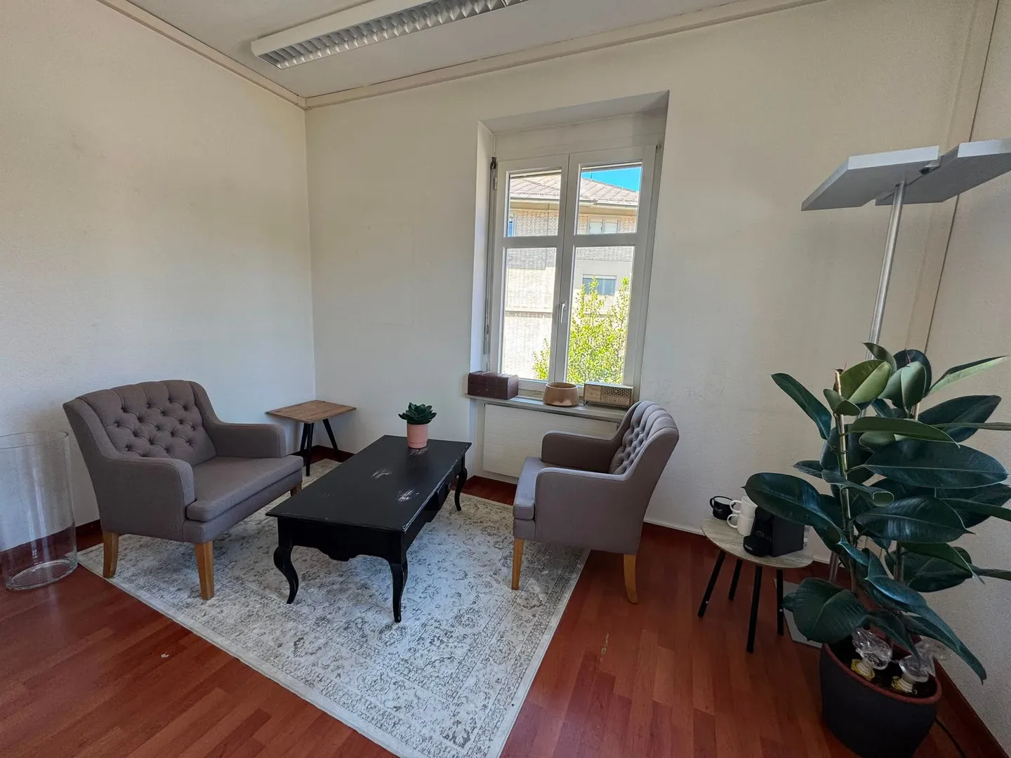 11 m² Bureau à Louer - Villa Urbaine, Central à Winterthur - Photo 6 sur 10