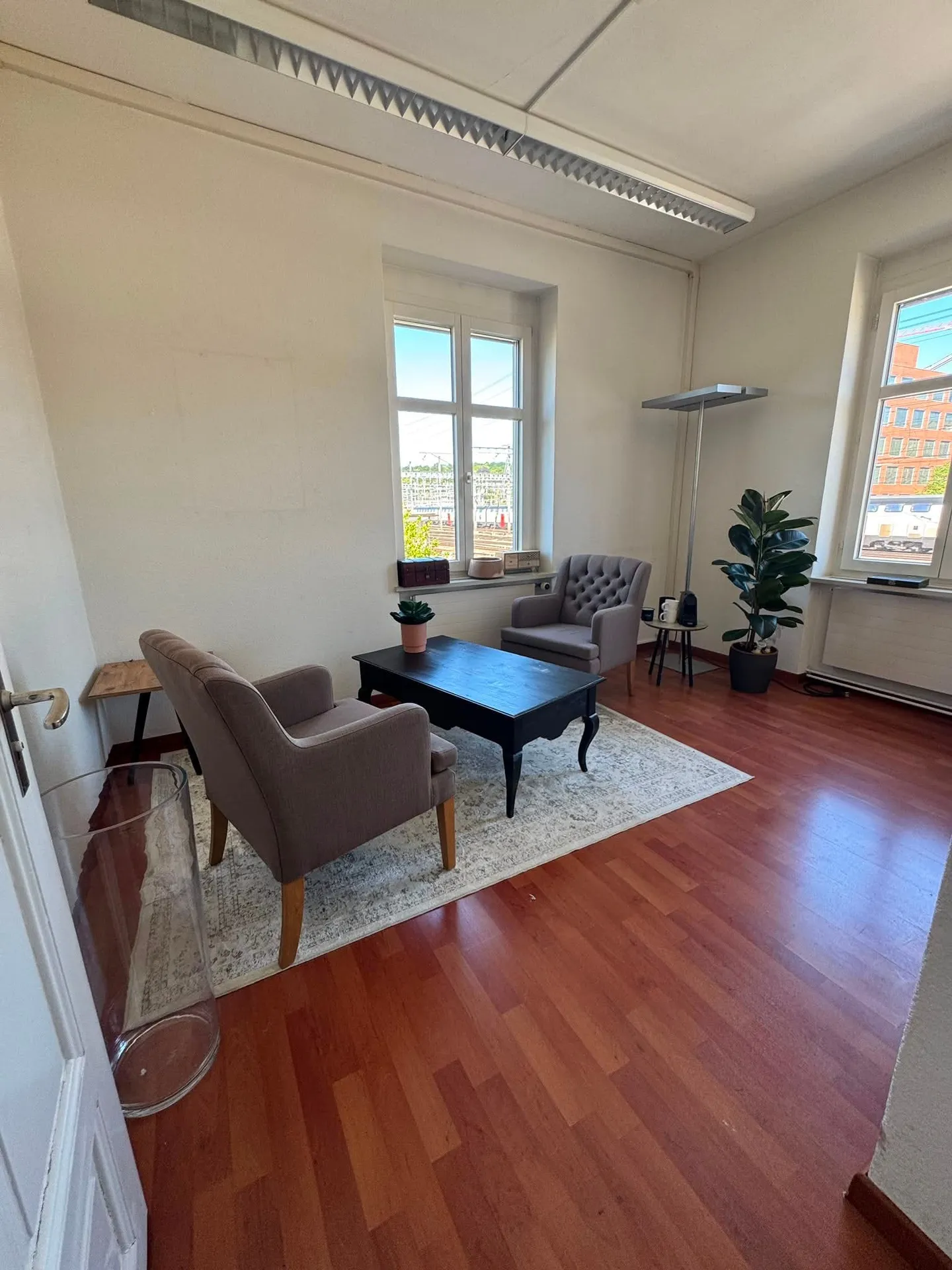 11 m² Bureau à Louer - Villa Urbaine, Central à Winterthur - Photo 8 sur 10