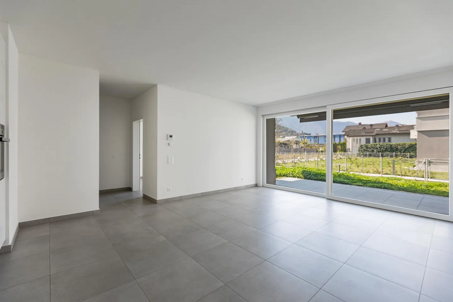 «Splendido 2.5 locali con giardino privato» - Foto 3 di 9