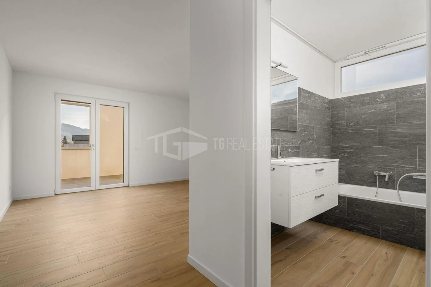 Charming 5.5-Room Villa with Garden - Photo 13 of 13