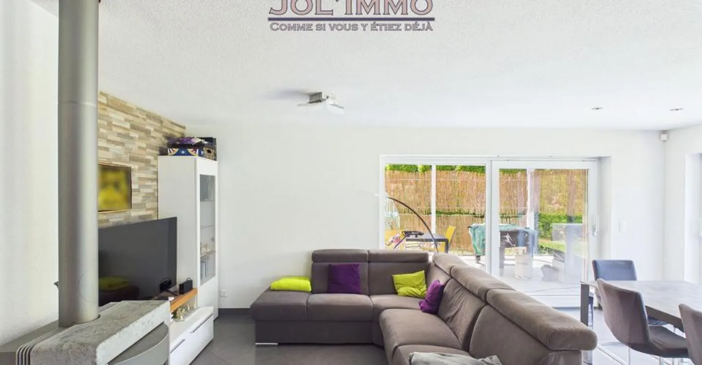 Charmantes Einfamilienhaus in Moutier - Foto 2 von 11