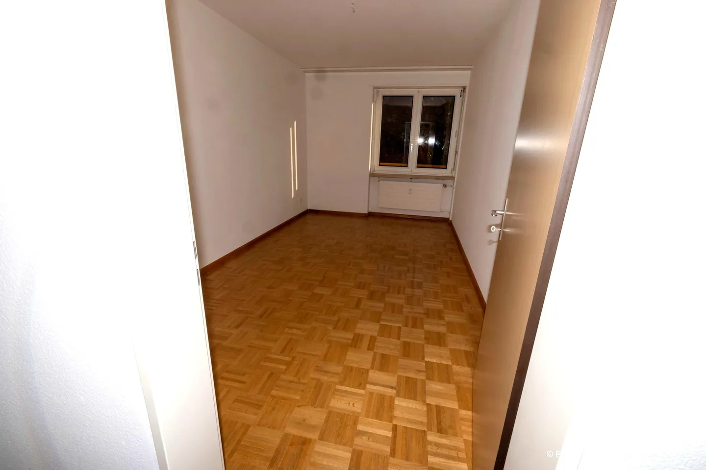Spacious Family Apartment - Photo 3 of 9