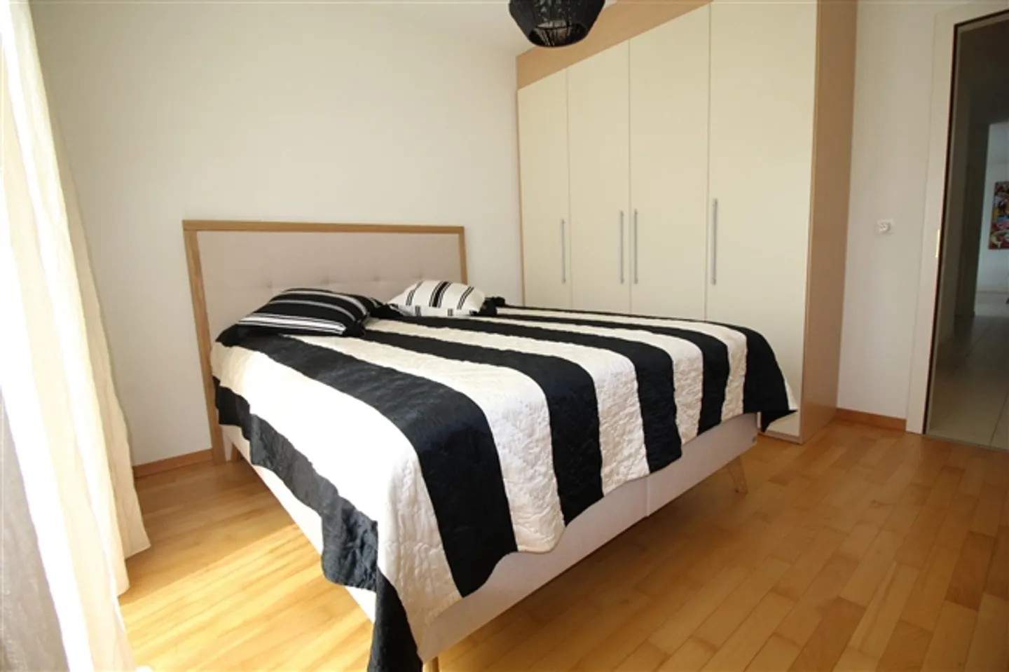 Superbe penthouse avec vue panoramique sur le lac - Photo 9 sur 13