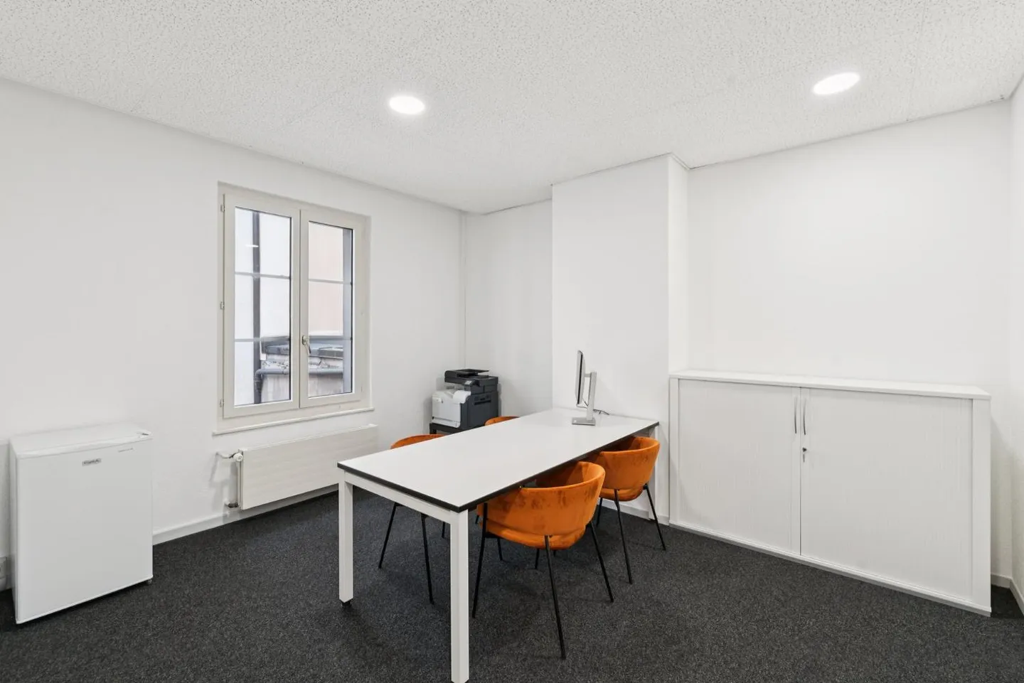 Bureau lumineux à Genève - Photo 1 sur 11