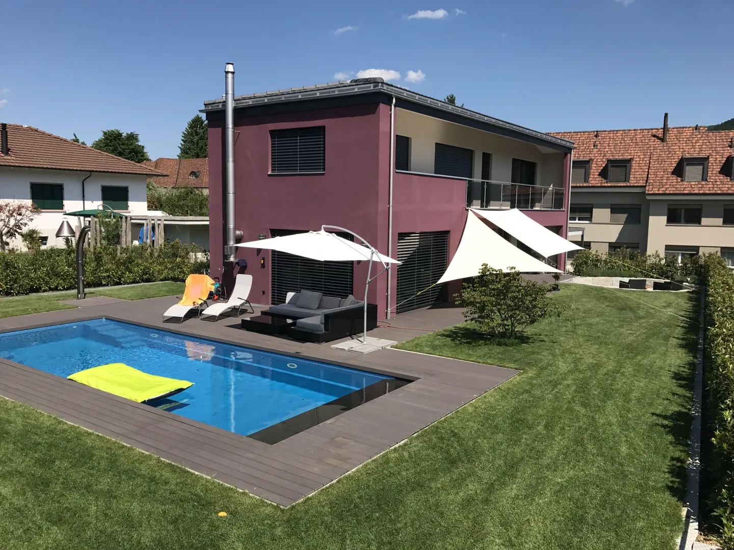 Traumhaus mit Pool und Umschwung - Foto 1 von 30