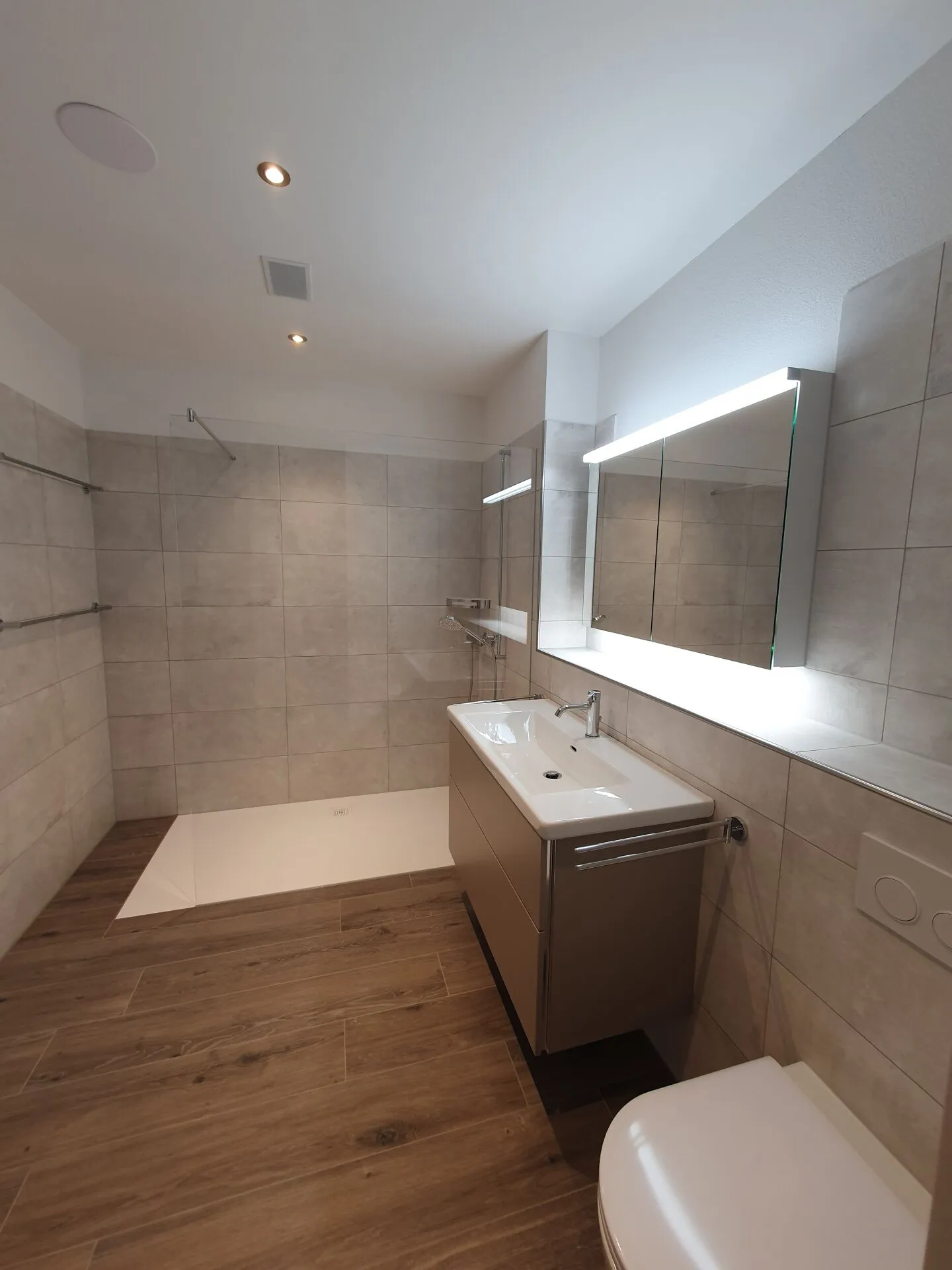 Prima locazione: appartamenti di 3,5 stanze inclusi cantina - Foto 9 di 15