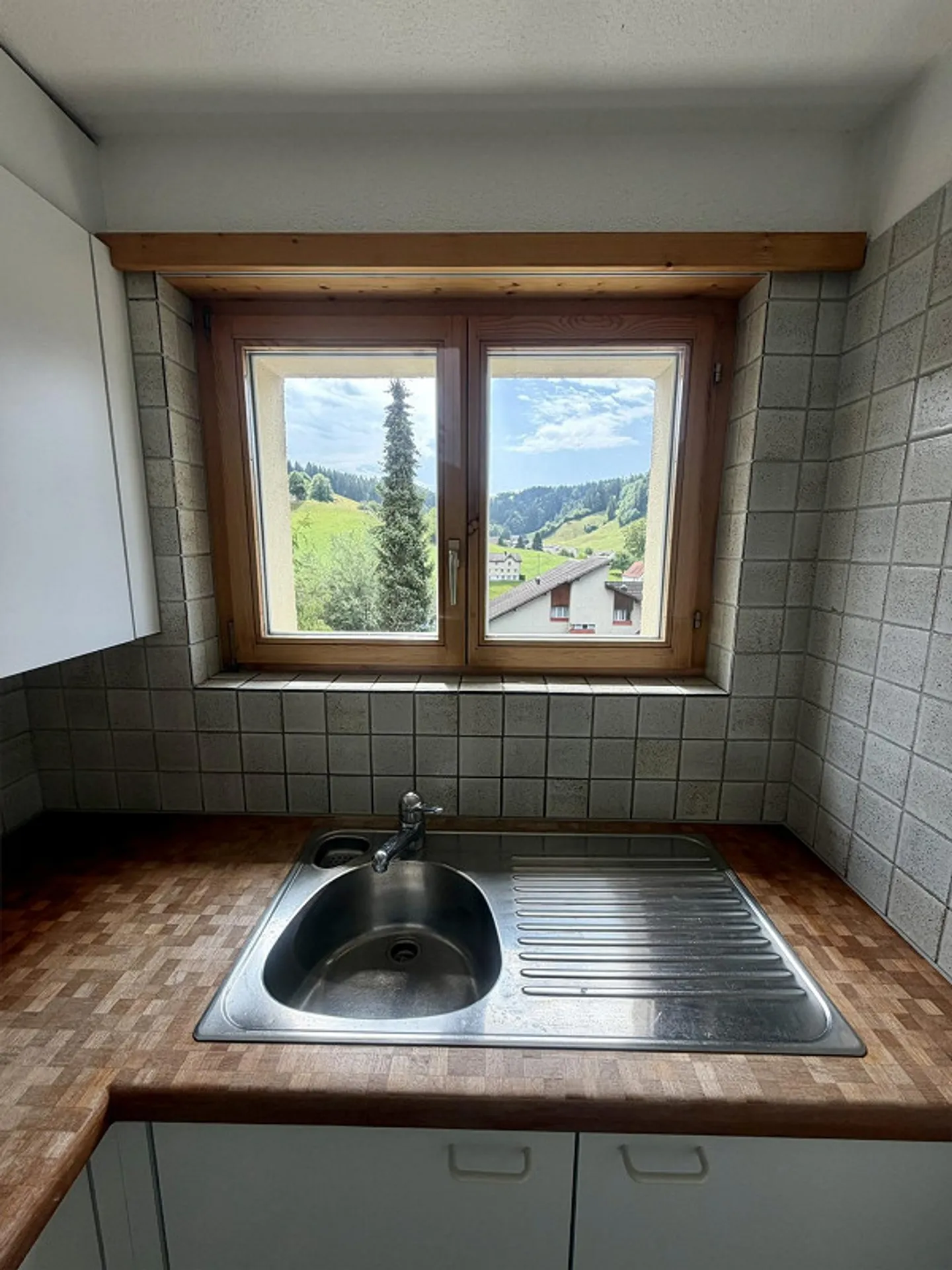 Bright 4.5-room apartment with balcony and great view - Photo 5 of 17