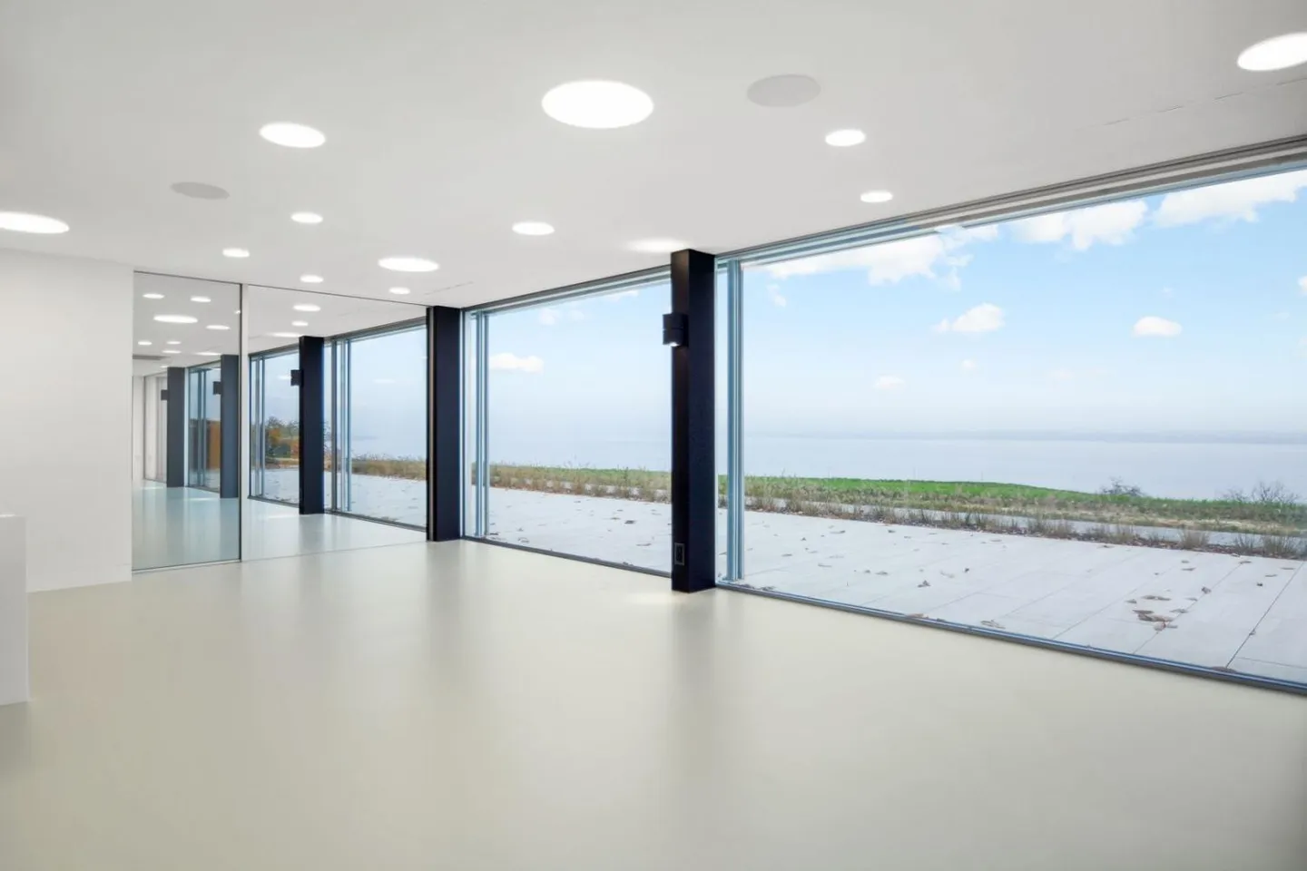 An Ode to Serenity with a View of the Lake and the Alps - Photo 12 of 13