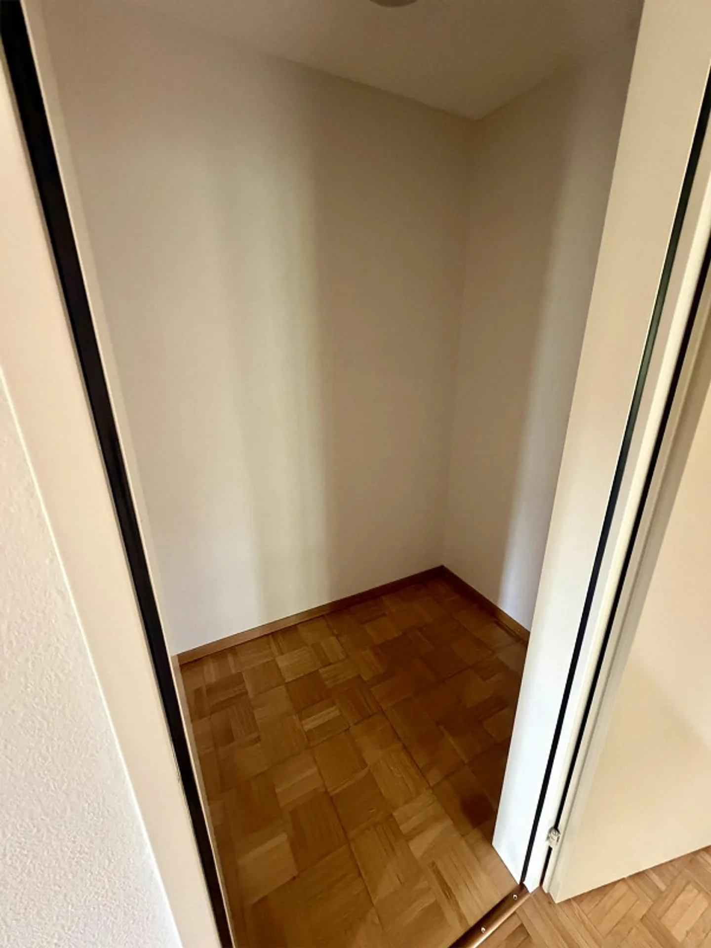 Bright 4.5-room apartment with balcony and great view - Photo 15 of 17