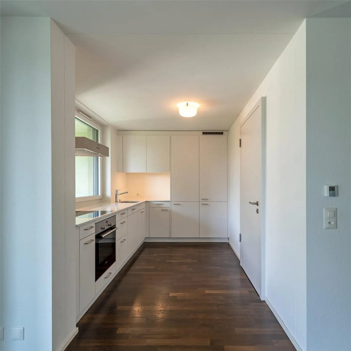 Modern 2.5 room apartment on top location - Photo 3 of 11