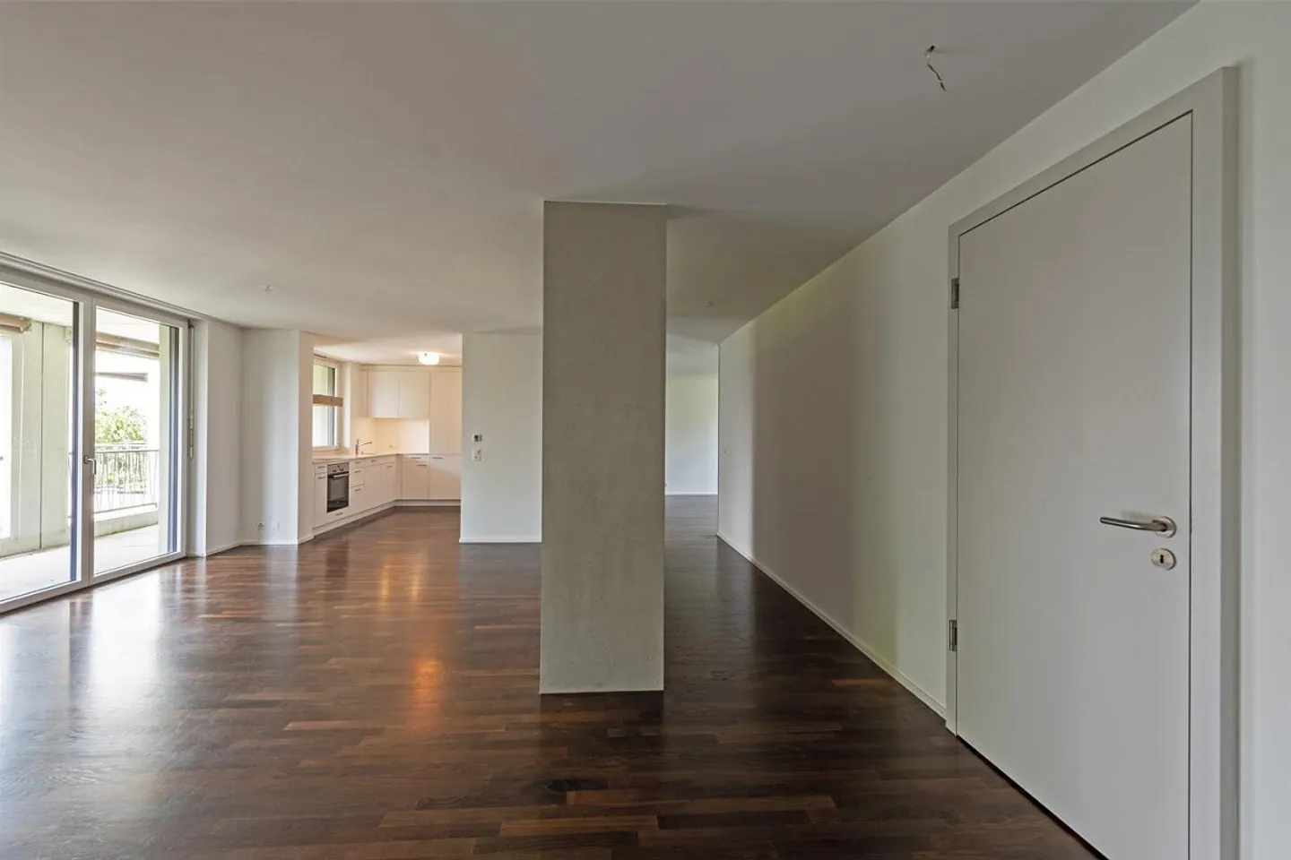 Modern 2.5 room apartment on top location - Photo 6 of 11