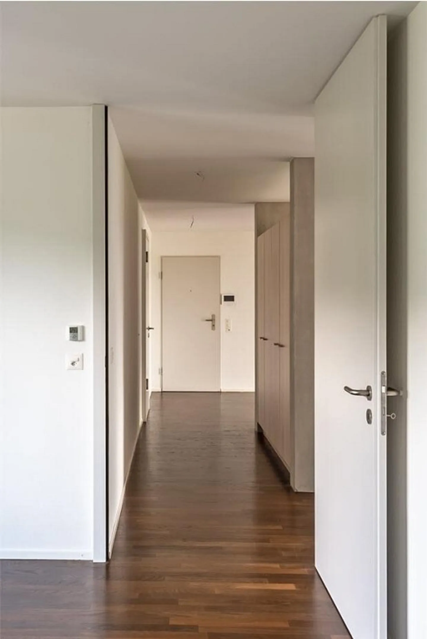 Modern 2.5 room apartment on top location - Photo 9 of 11
