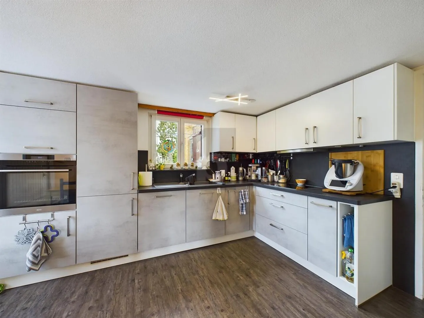 BEAUCOUP D'ESPACE AVEC JARDIN PRIVÉ ! - Photo 5 sur 6