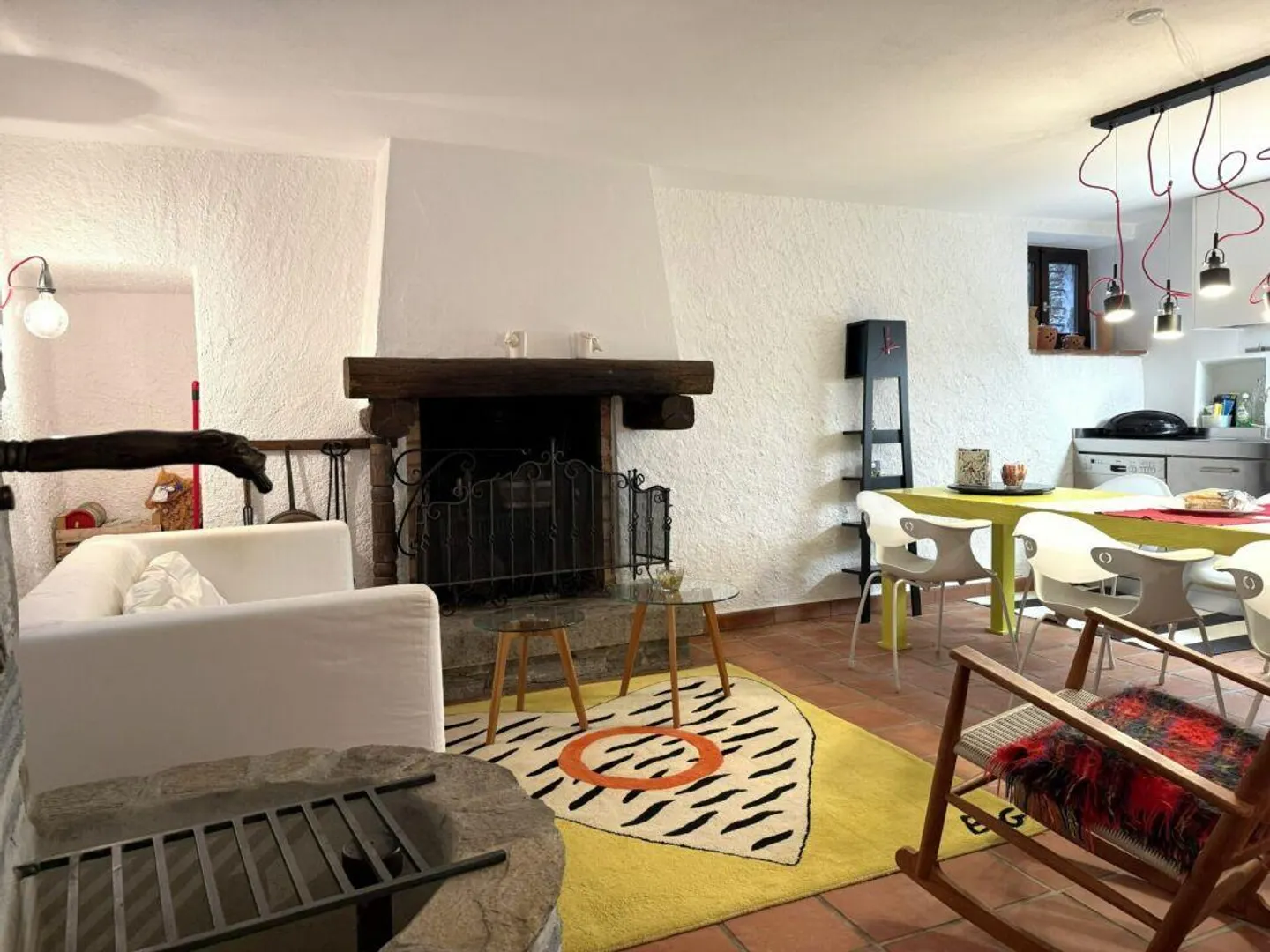 Appartement à louer dans le centre du village - Photo 4 sur 6
