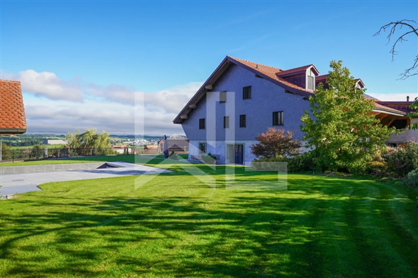 Magnifique propriété équestre composée de 3 appartements - Photo 4 sur 6