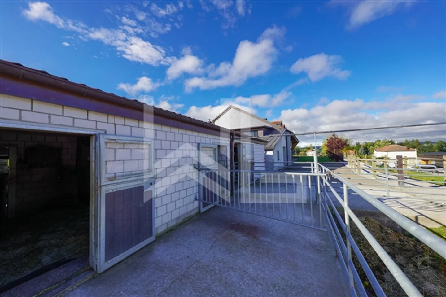 Magnifique propriété équestre composée de 3 appartements - Photo 5 sur 6