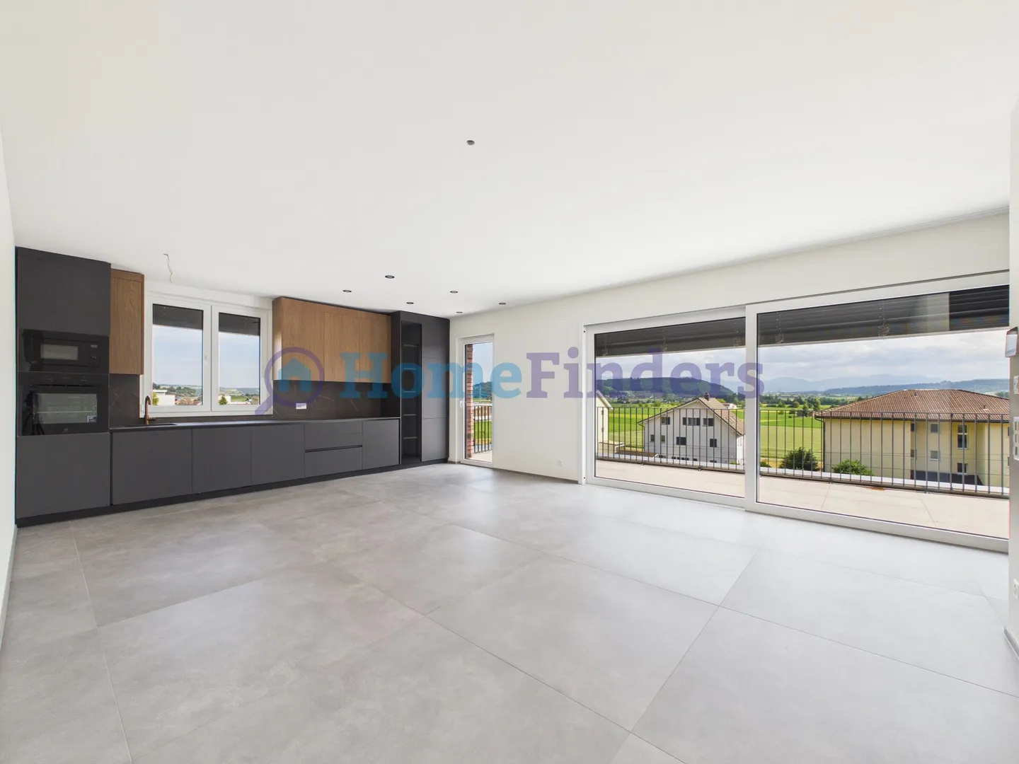 PRIMA OCCUPAZIONE CON TERRAZZA ENORME DI 65m2! - Foto 4 di 10