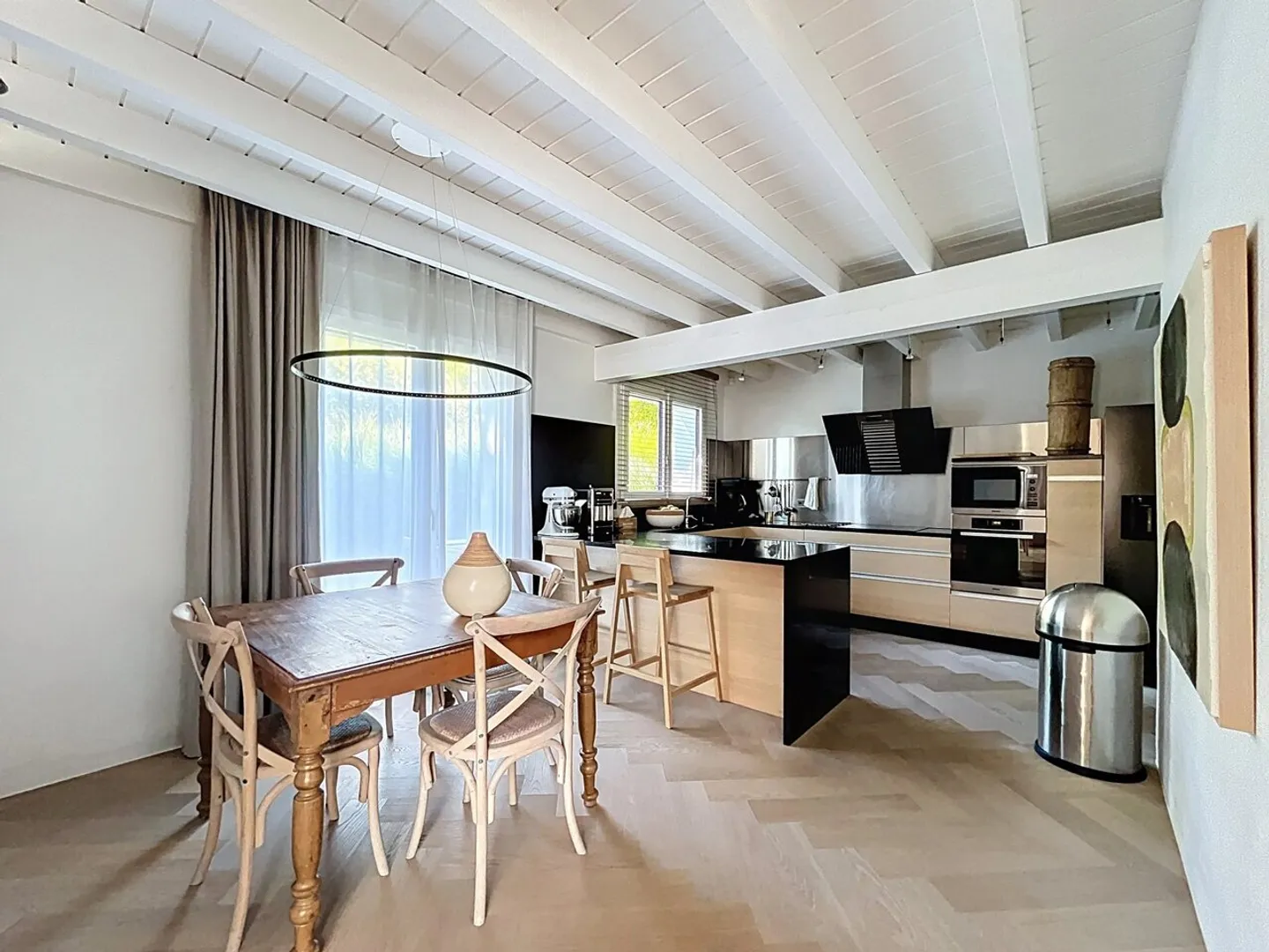 In Esclusiva - Superba villa con piscina - Foto 9 di 12