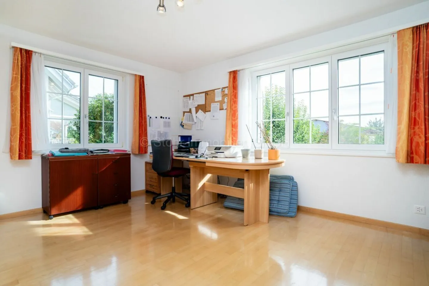 Esclusiva casa unifamiliare di 5,5 stanze con piscina - Indipendente e confortevole - Foto 7 di 23