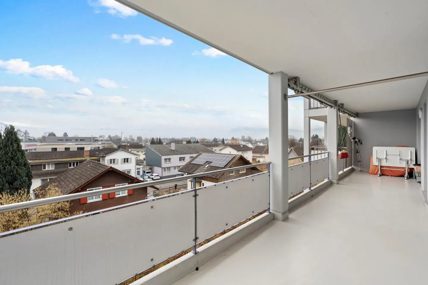 Spacious apartment with fireplace & panoramic view - centrally located in Widnau - Photo 1 of 15