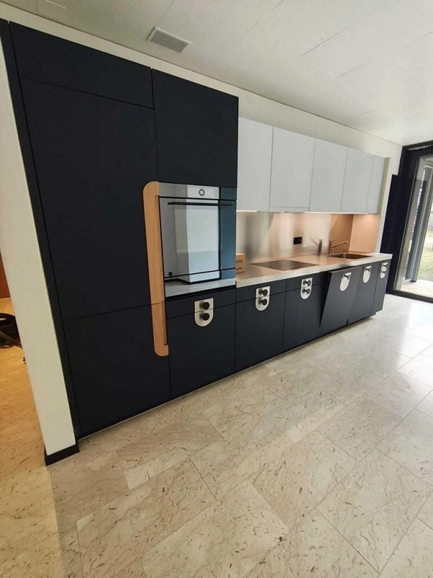 Moderne Wohnung Nähe Flughafen Kloten - Foto 3 von 8