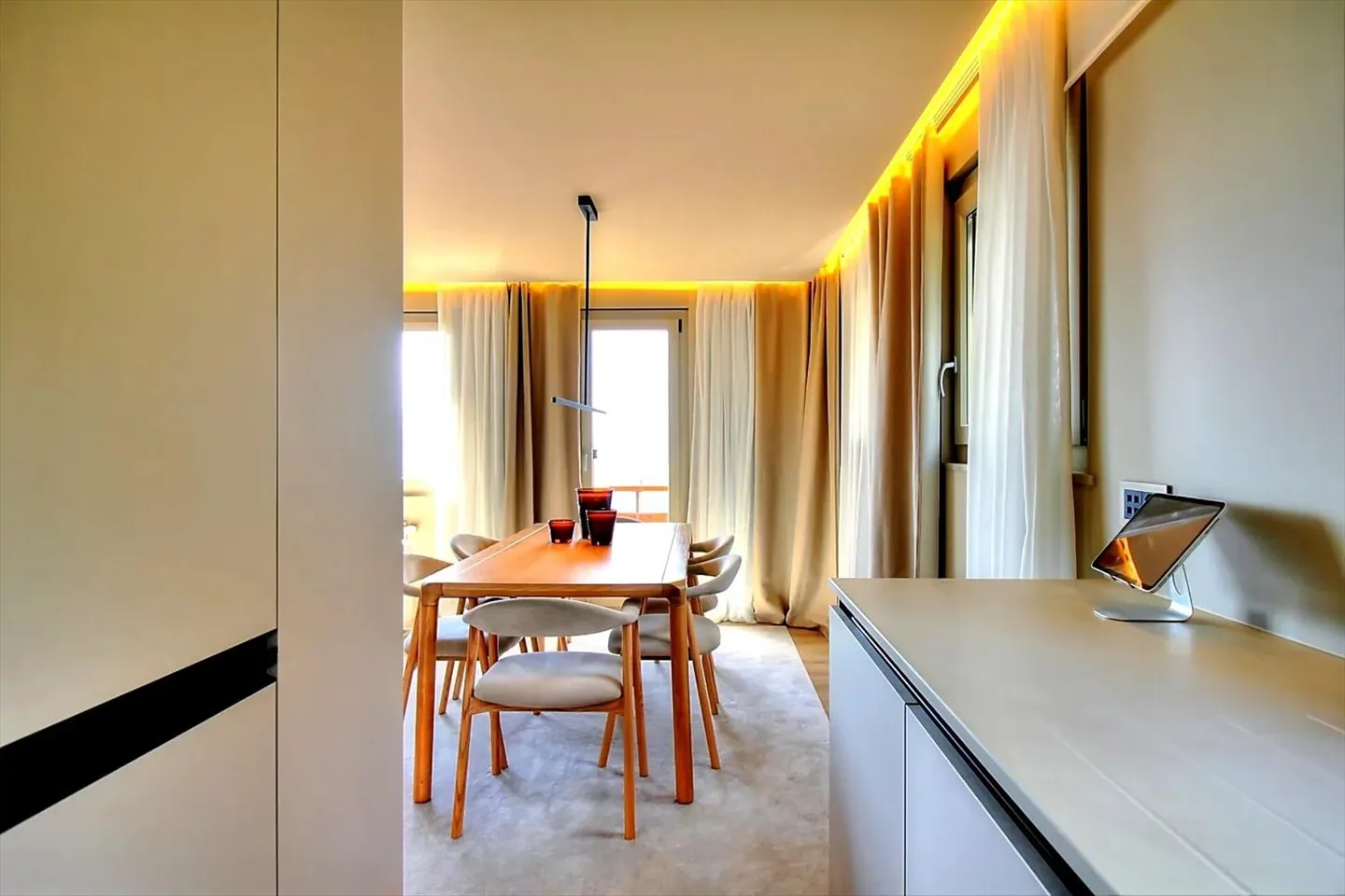 3.5 Room Apartment of Exception in Crans-Montana - Photo 4 of 13