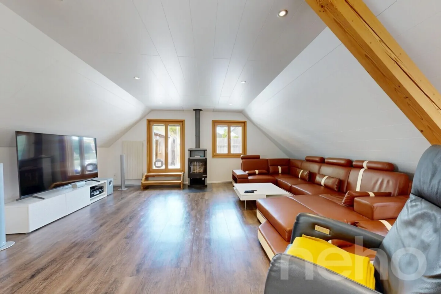 Single-family house with plenty of space, garden and unobstructed view - Photo 2 of 12