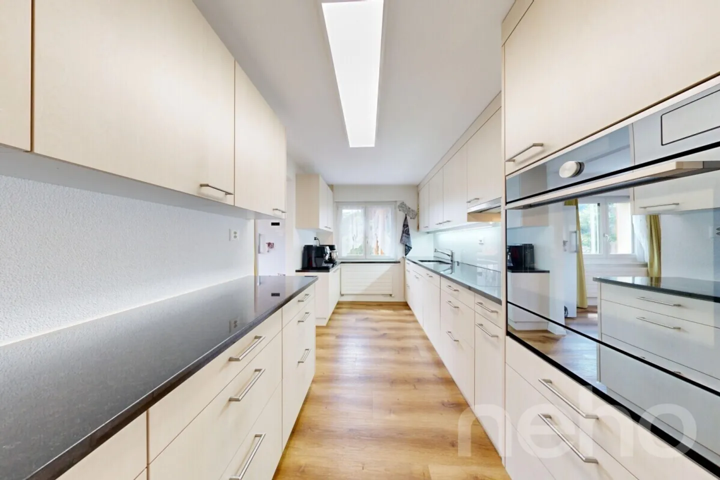 Single-family house with plenty of space, garden and unobstructed view - Photo 4 of 12