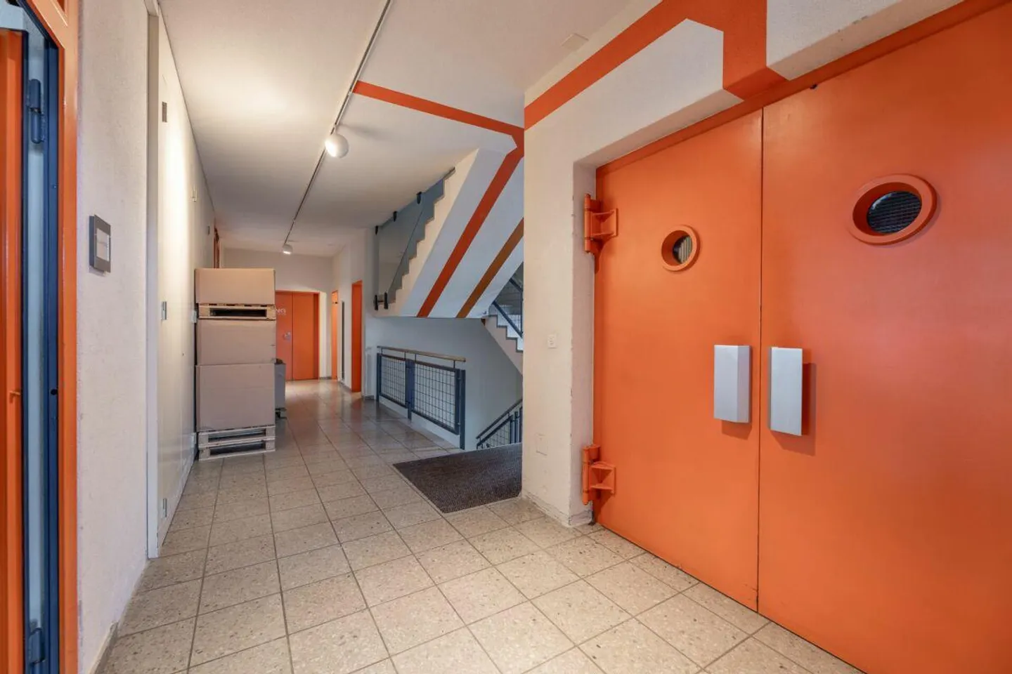 Espaces commerciaux polyvalents - Bureau et espace de stockage - Photo 6 sur 12