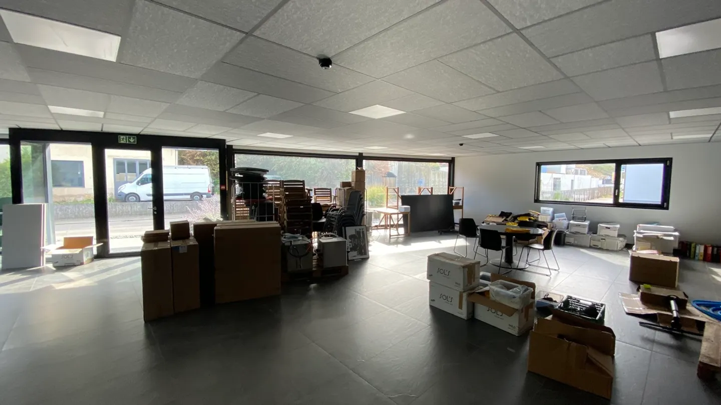 Prime Commercial Space in City - Photo 6 of 19