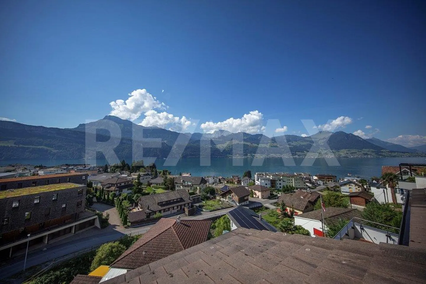 Studio résidentiel moderne et neuf avec vue imprenable sur le lac et les montagnes, 6442 Gersau SZ - Photo 13 sur 13