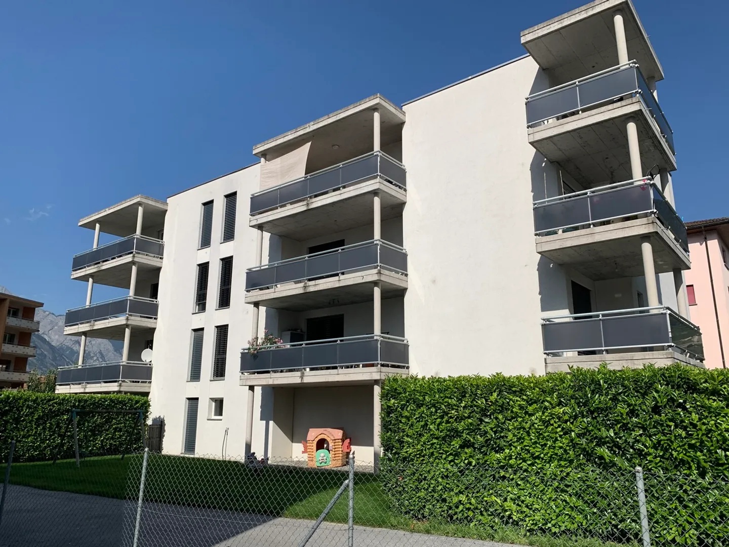 Place de parking extérieure à louer - Photo 1 sur 1