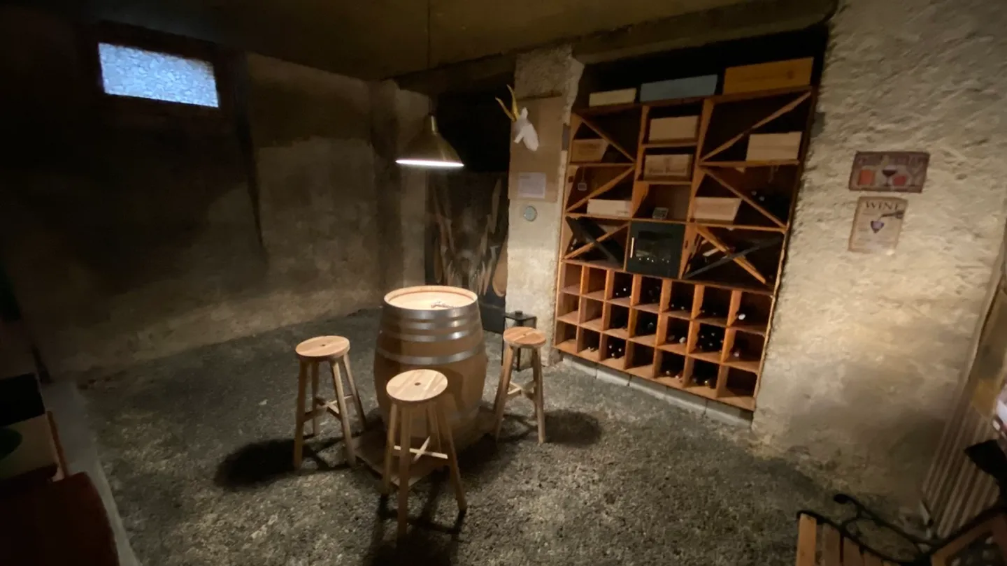 Appartamento completamente ristrutturato e luminoso con terrazza. - Foto 17 di 36