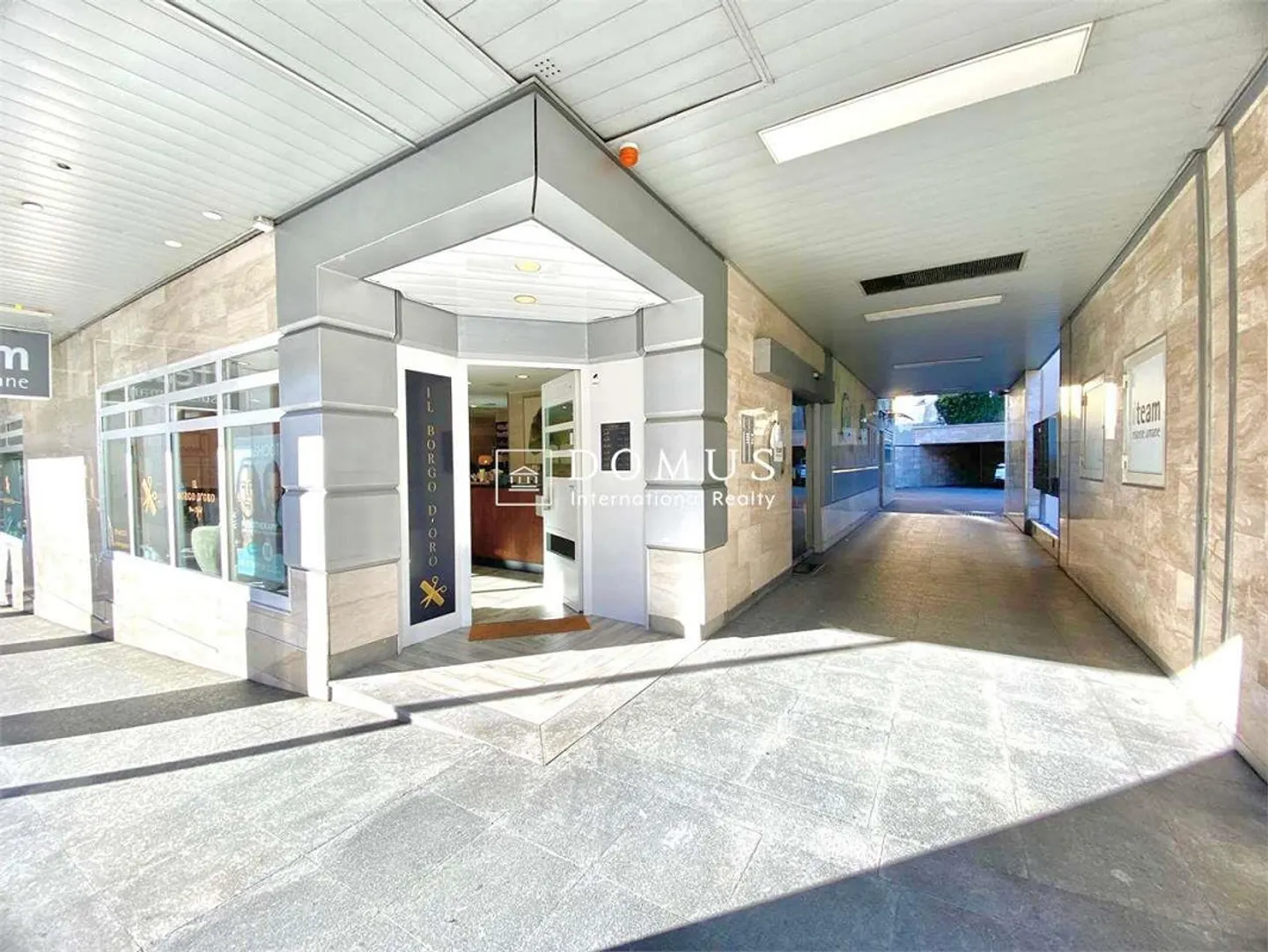 Mendrisio, mixed building at 5% - Photo 3 of 6