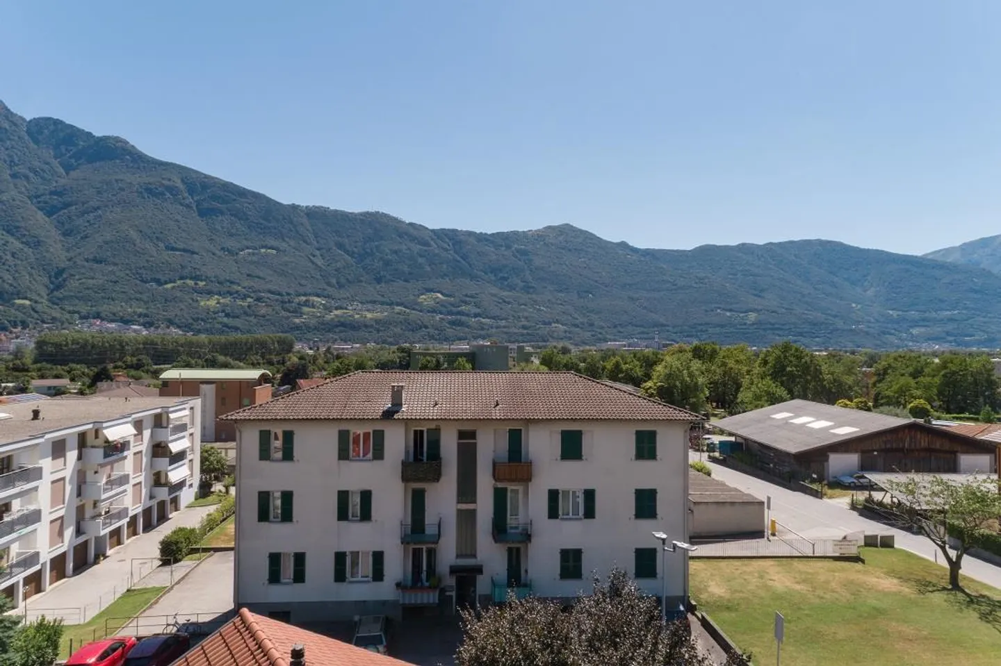 SEMENTINA, Affittiamo 3½ locali conveniente e tranquillo - Foto 2 di 9