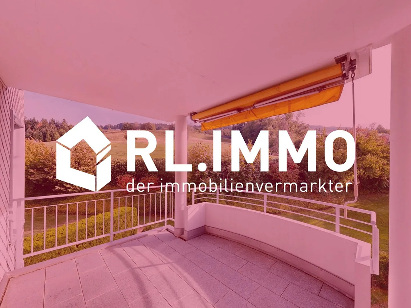3.5 Room Apartment with Potential in Preferred Location - Photo 1 of 11