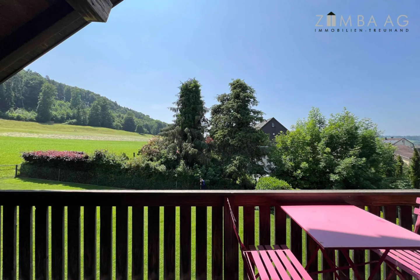 Idéal pour la vie multi-générationnelle ou le télétravail : Vivre au calme au bout d'une impasse et pourtant à quelques minutes de la gare, des commerces et de la vieille ville - Photo 18 sur 19