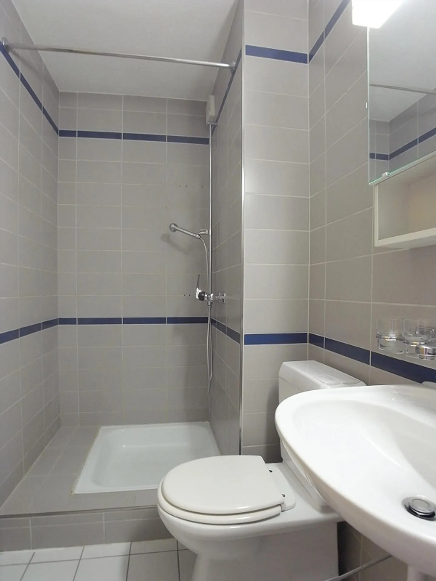 Appartamento familiare con lavanderia privata e balcone - Foto 9 di 10
