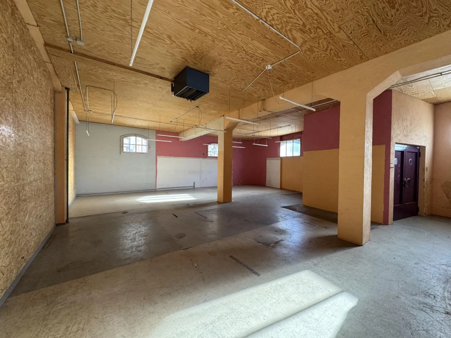 Halle - Commercial premises - Photo 5 of 8