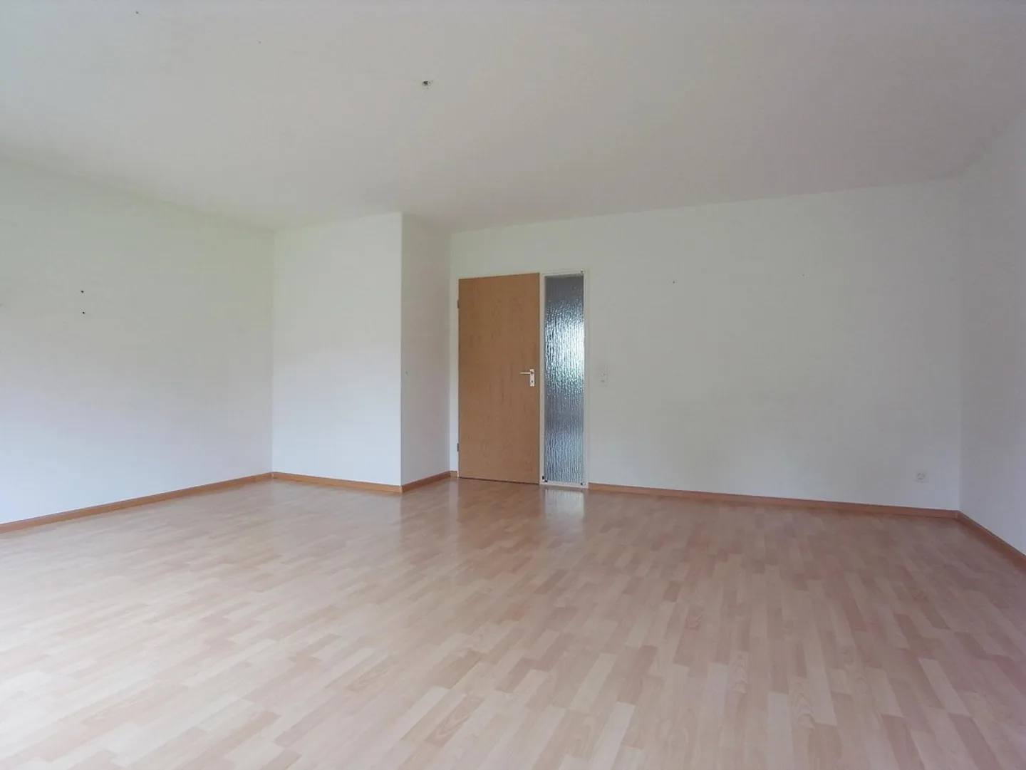 Appartamento familiare con lavanderia privata e balcone - Foto 2 di 10