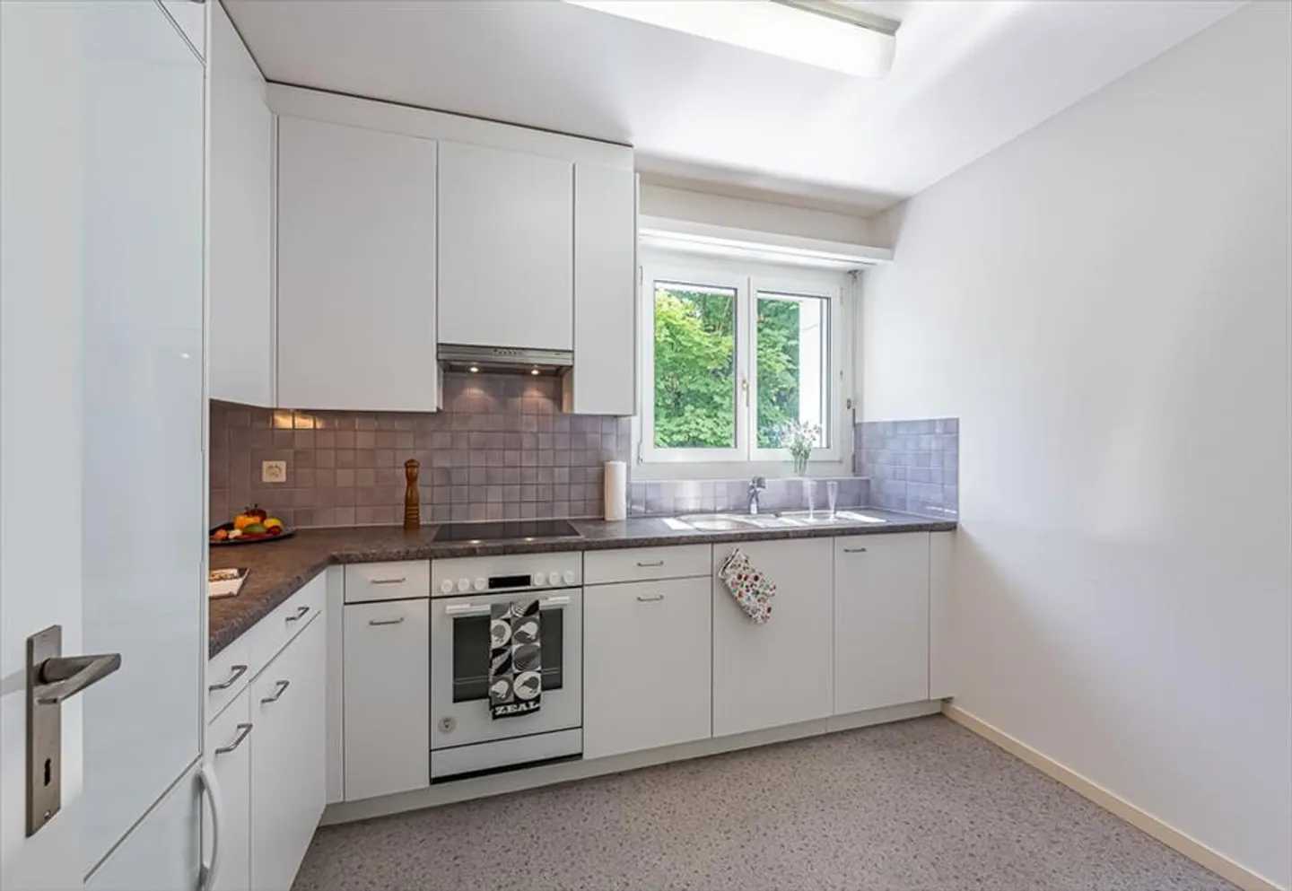 Vivere tranquillamente, vivere centralmente – Appartamento di 3,5 stanze a Reinach - Foto 3 di 7