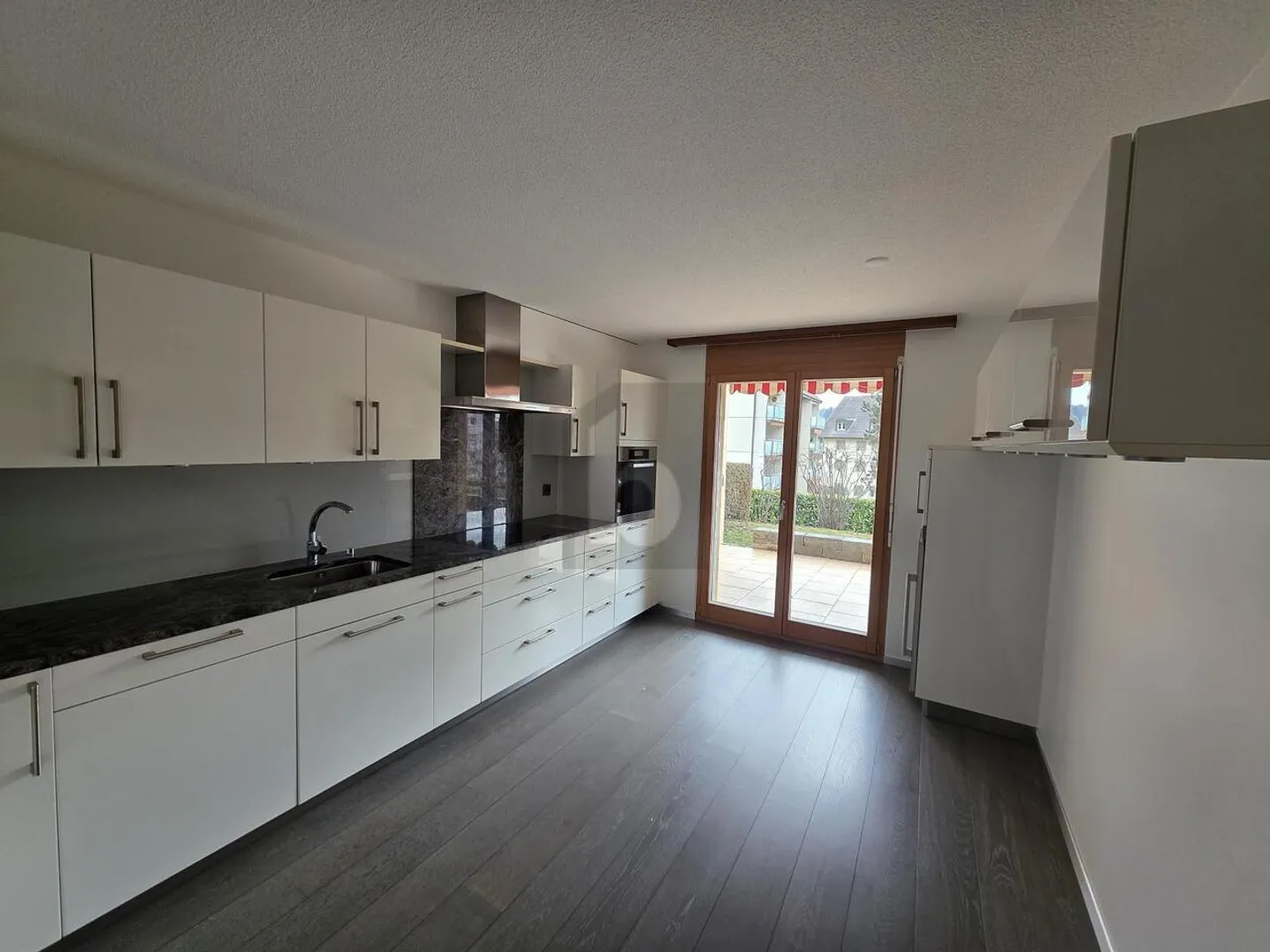 IDEALLY LOCATED WITH PRIVATE TERRACE - Photo 2 of 6