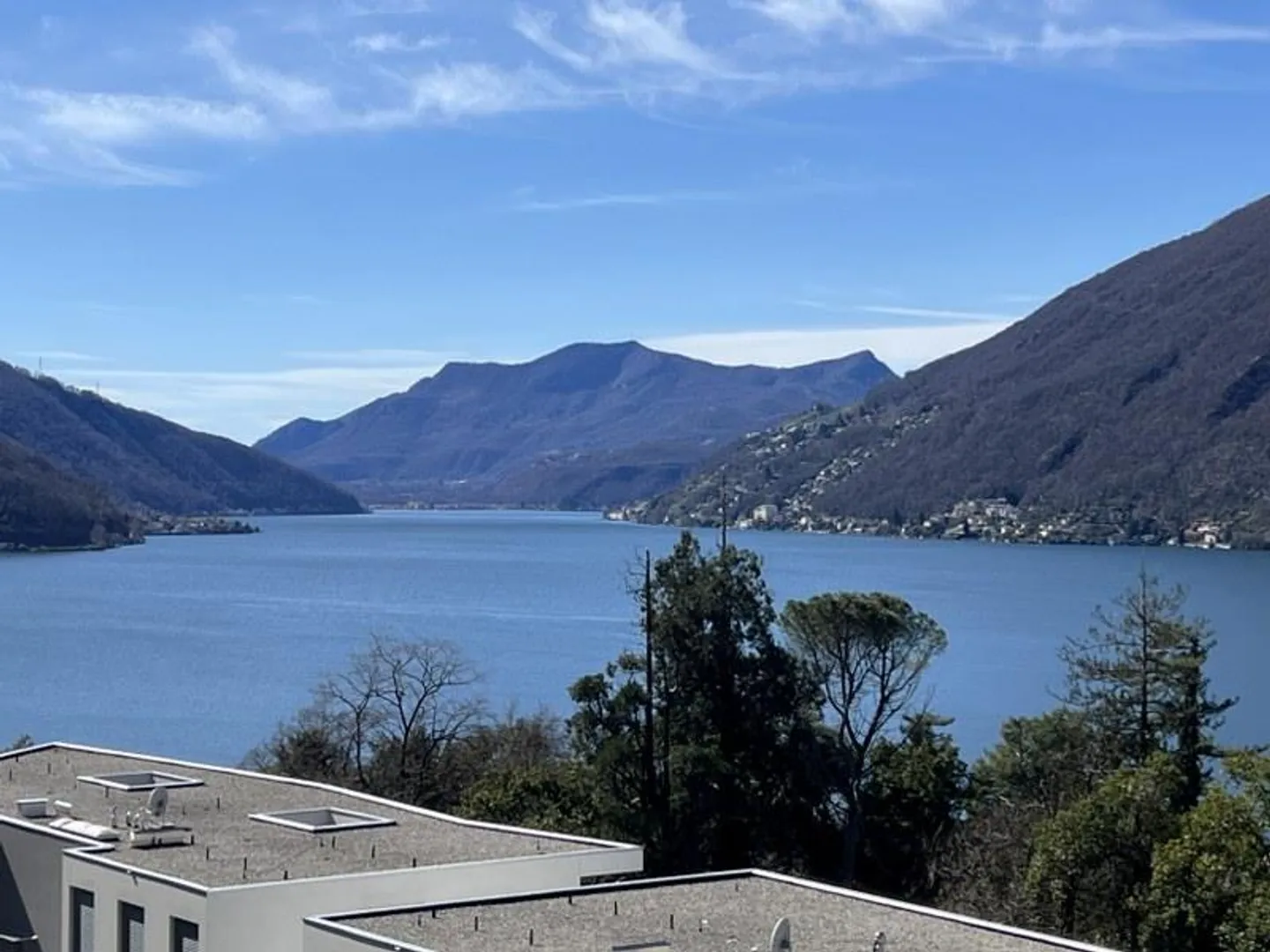 Wohnung mit atemberaubendem Seeblick - Foto 1 von 13