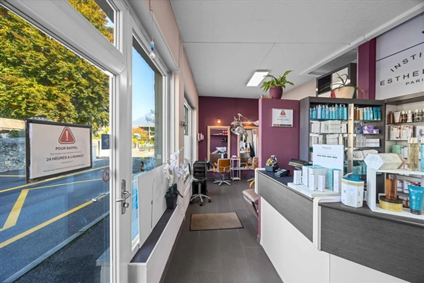 Locaux commerciaux à Collombey - Photo 4 sur 11