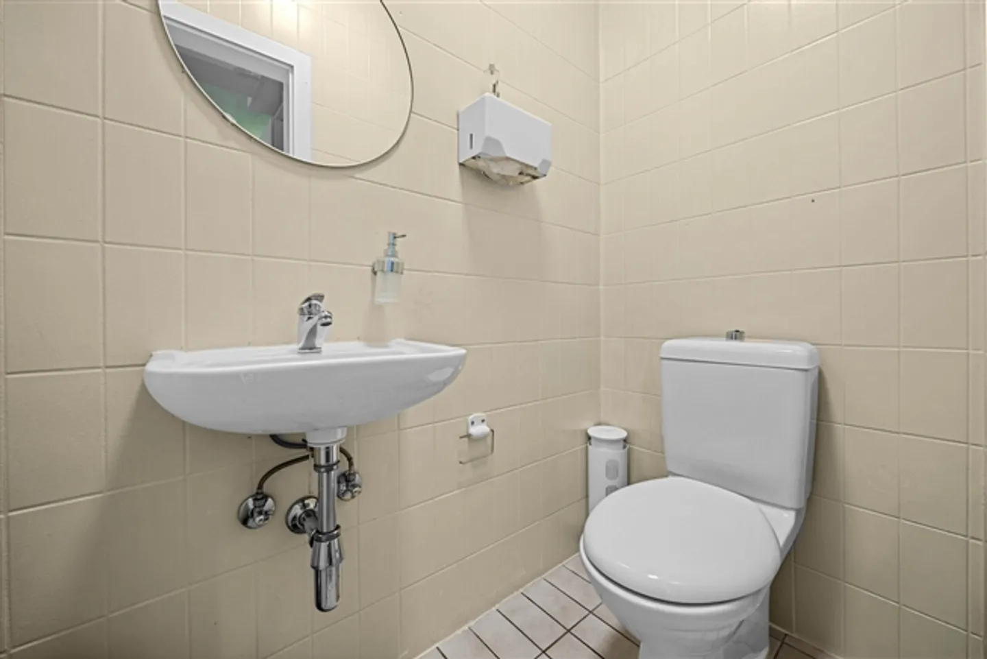 Locaux commerciaux à Collombey - Photo 11 sur 11