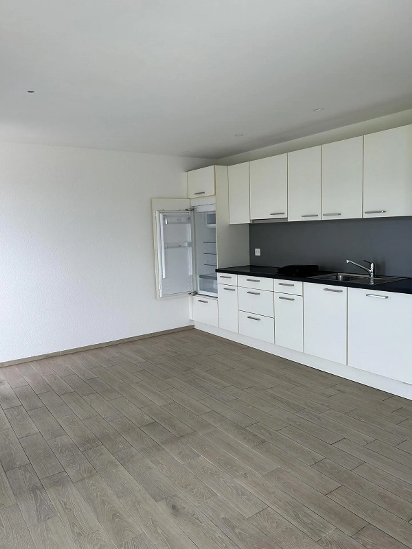 Appartamenti moderni di 2,5 stanze in affitto al 1° piano - Foto 1 di 10